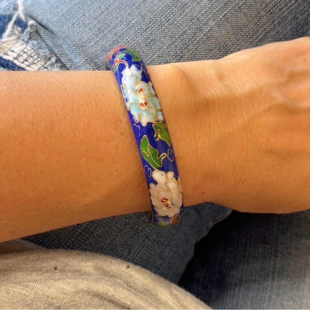 Elegant Blue Cloisonné Floral Enamel Bangle